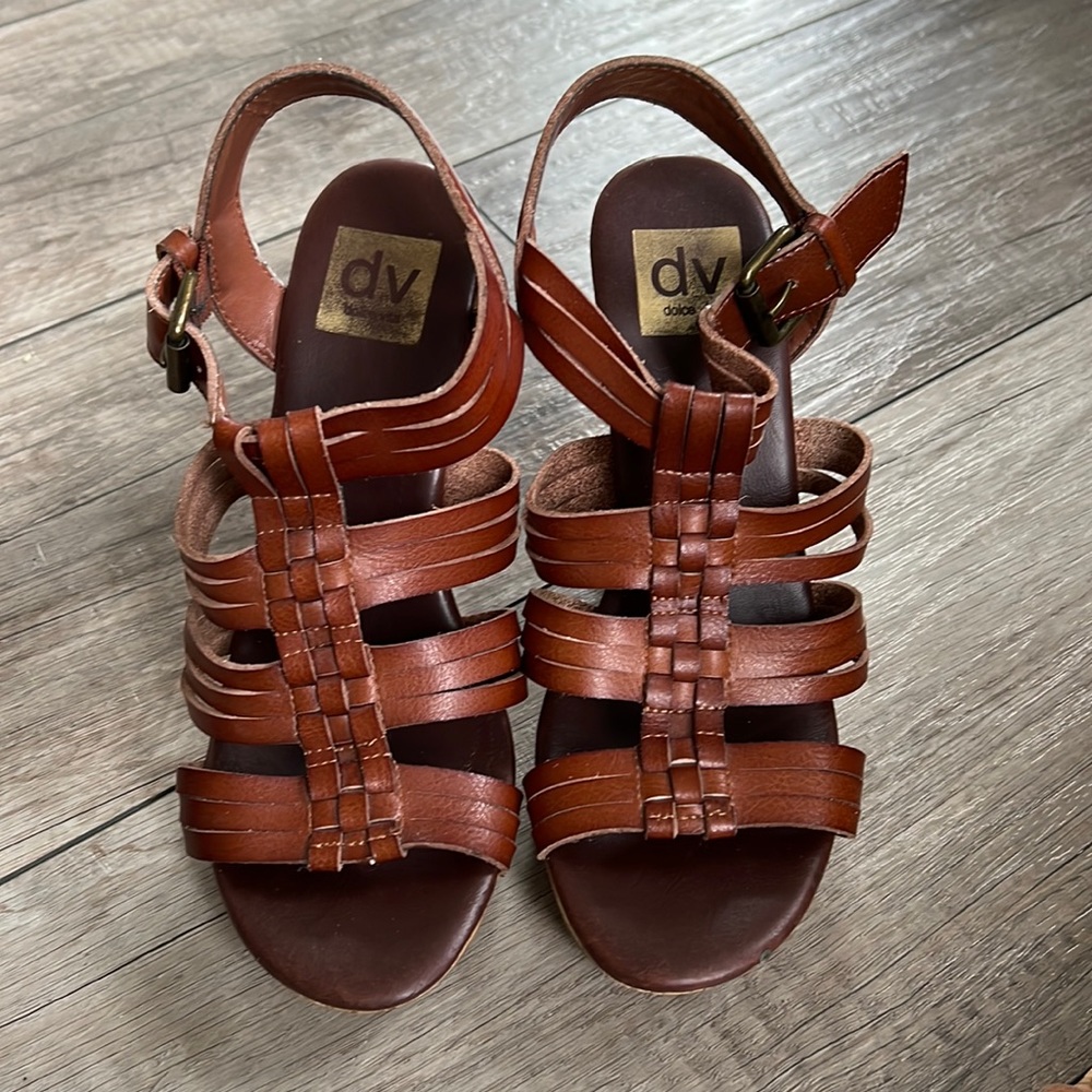 Woman’s size 7 Dolce vita wedges in like new condition w/rubber bottoms